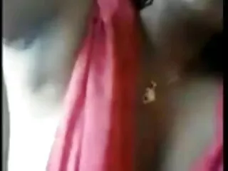 स्टोर में सेक्सी मूवी हिंदी एचडी आखिरी खिलौने के लिए फूहड़ माताओं की जोड़ी प्रतिस्पर्धा करती है