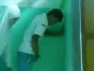 15 रुपये के लिए दो लोगों द्वारा गड़बड़ युवा श्यामला सेक्सी वीडियो हिंदी मूवी एचडी