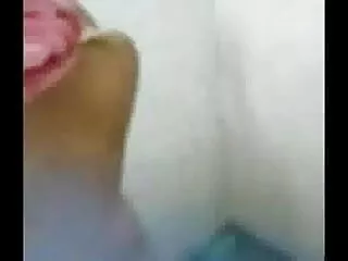 दुष्ट सेक्सी फिल्म फुल एचडी सेक्सी महिला SUCKubus एक गरीब कुंवारी लड़के के खिलौने को सूखा देती है