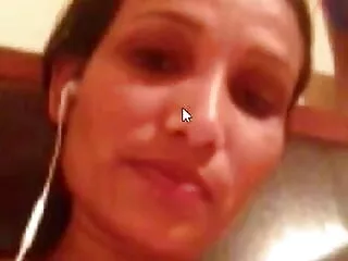 चश्मे के साथ एक फ्रेंच फूहड़ हिंदी मूवी एचडी सेक्सी वीडियो अबी