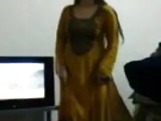 डेज़ी हिंदी सेक्सी एचडी मूवी डी.पी.